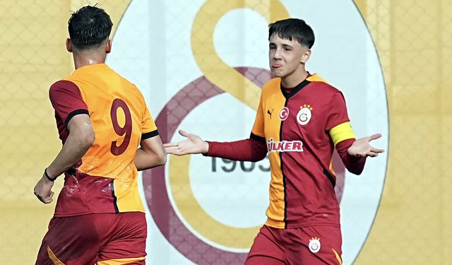 Galatasaray U17 Ligi maçında Fenerbahçe'ye 8 attı, sosyal medya karıştı