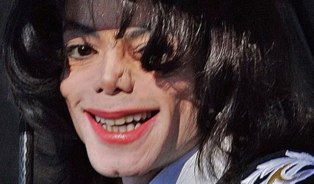 Michael Jackson'ın 12 adet yayınlanmamış parçası bulundu