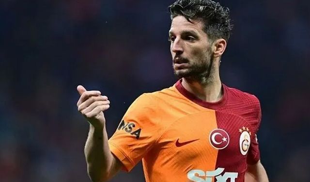 Mertens kararını verdi: 1 yıl daha kalıyor