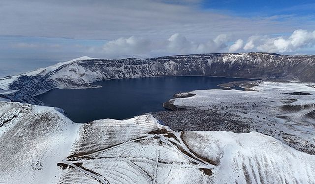 Nemrut Kalderası karla kaplandı