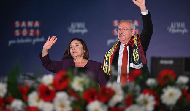 Selvi Kılıçdaroğlu CHP'yi sildi! İki hesabı da takip etmeyi bıraktı