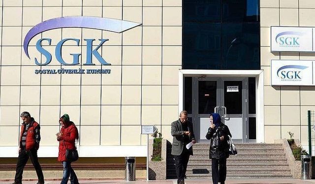 Emekli aylığı eksik yatanlar dikkat! SGK'dan açıklama geldi