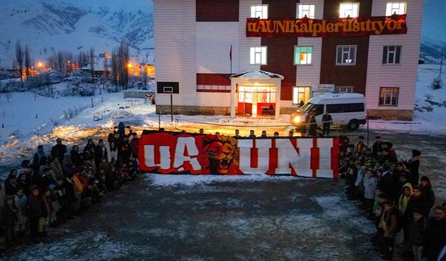 ultrAslan köy çocuklarına sürpriz yaptı