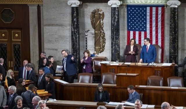 Kongre, Donald Trump'ın kazandığı seçimi onayladı!