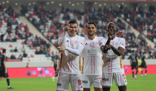 Antalyaspor, Kocaelispor karşısında hata yapmadı!