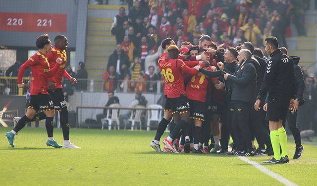 Göztepe, Antalyaspor'u ilk yarıda bitirdi!