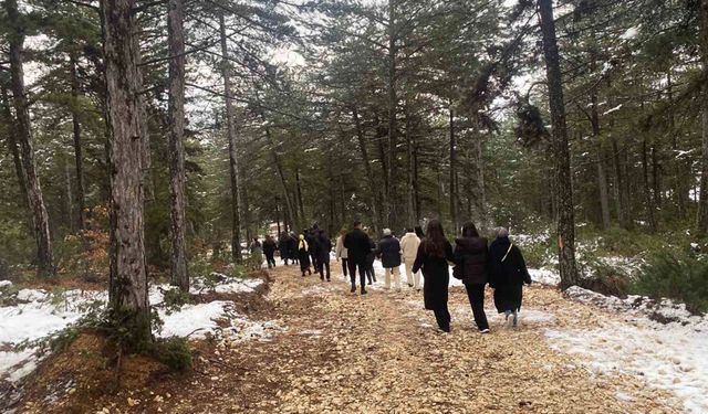 Öğrencilerden sigarasız hayat için farkındalık yürüyüşü