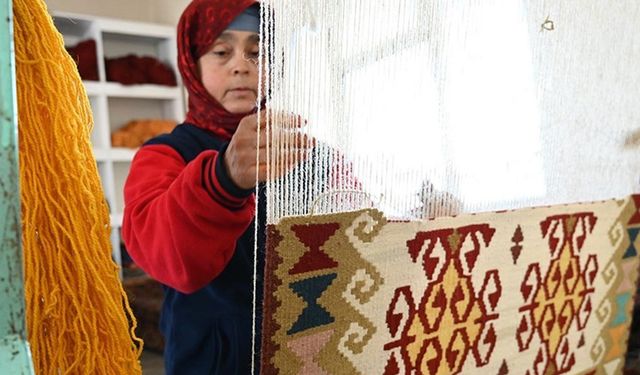 Köyde kurulan kooperatif 53 yıldır kadınlara gelir kapısı oluyor