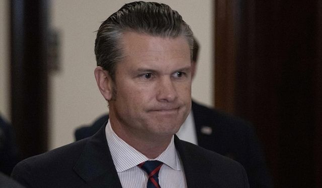 Pete Hegseth, ABD Savunma Bakanı olarak yemin edip görevine başladı