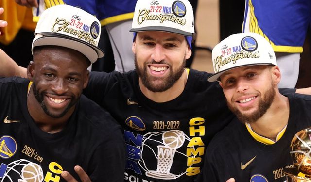 Stephen Curry ve Draymond Green takaslanabilir