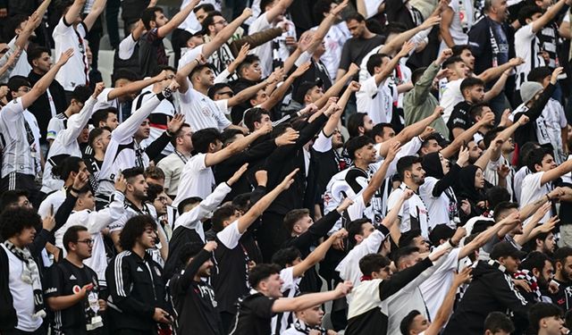 Beşiktaş taraftarı, Twente deplasmanında tribündeki yerini alabilecek