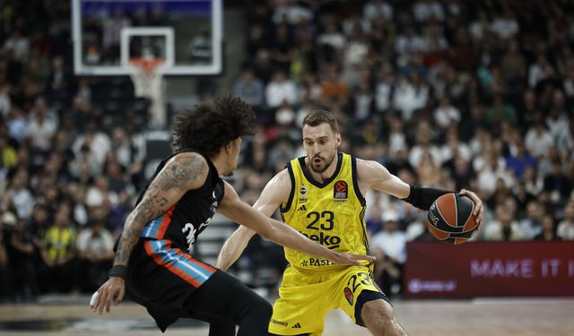 Fenerbahçe Paris Basketbol'a şans tanımadı, adını Final Four'a yazdırdı!