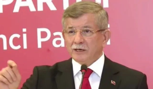 Ahmet Davutoğlu: Yolu açın Gazze'de şehit düşelim