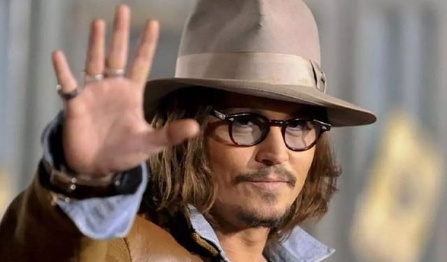 Johnny Depp’ten sinema tarihine geçecek ilk!