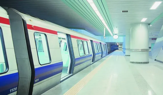 İstanbul'da metro seferlerine 'şampiyonluk kutlaması' düzenlemesi