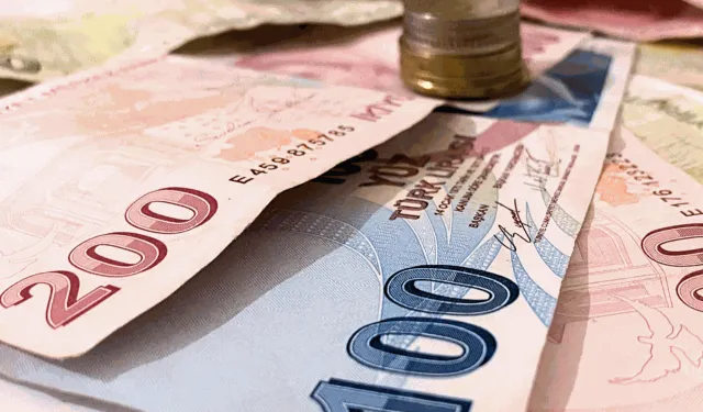 Nakit Para Hesaplara Anında Yatıyor: Bankaların Faizsiz Kredi Rekabeti Kızıştı!