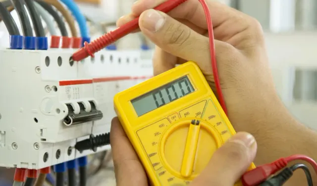 Elektrik sayaçlarında yeni dönem: Haberleşmeli Nötrsüz Sayaç