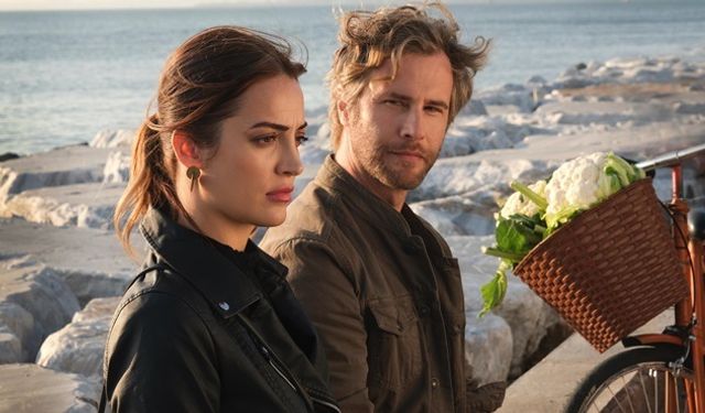 İrem Sak'tan sürpriz dizi: 'Modern Kadın' yolda!
