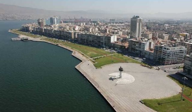 İzmir'in kalbi bu sokakta atıyor