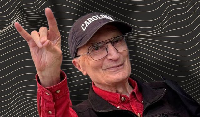 Nobel ödüllü Aziz Sancar'dan 'bozkurt selamı': Sosyal medya bunu konuşuyor!