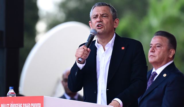 Özgür Özel İmamoğlu’nu ziyaret etti, Bahçeli’ye seslendi