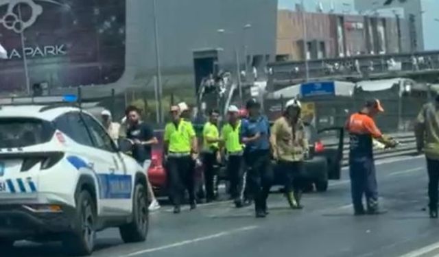 E-5'te feci kaza! Yol trafiğe kapandı