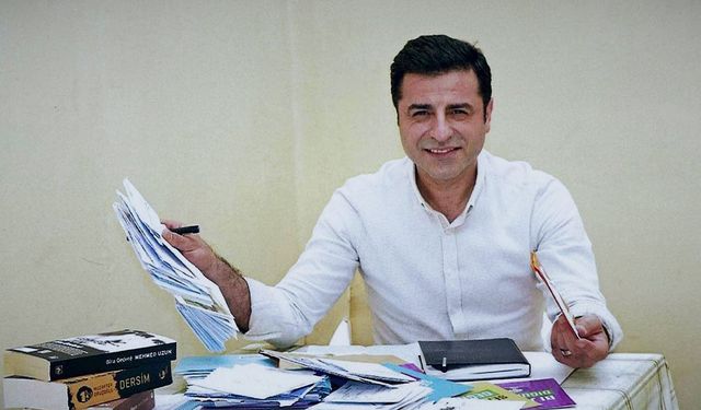 Demirtaş'tan PKK'nın silah bırakmasıyla ilgili çarpıcı açıklama! 'Seçimde...'