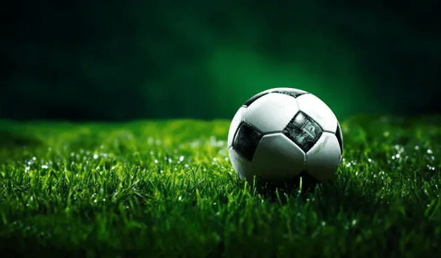 Türk futbolu yasta! Eski milli futbolcu hayatını kaybetti