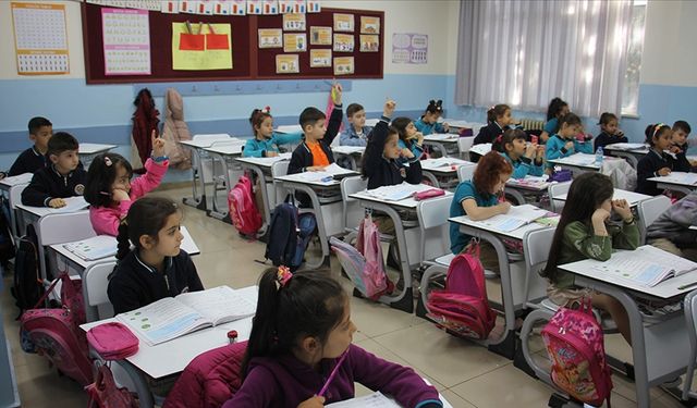 2025 MEB ilk ara tatil ne zaman? 2025 Kasım ara tatili hangi tarihte?