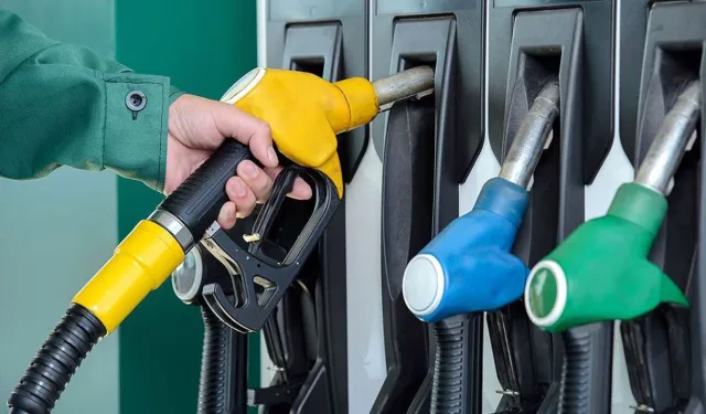 Motorin ve benzine yeni zam var mı? İşte 8 Nisan güncel motorin, benzin, LPG, akaryakıt fiyatları