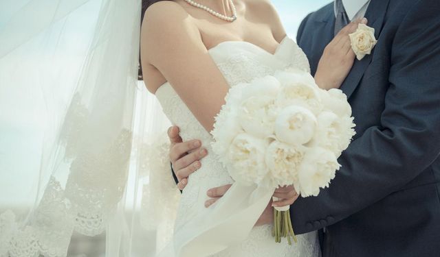 Düğünlerde bir devir kapanıyor! Davetiyelere IBAN yazılmaya başlandı