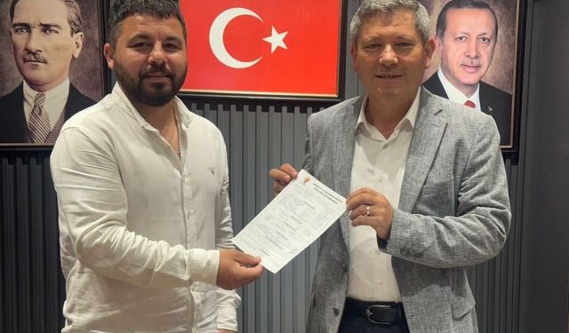 CHP’den bir isim daha AK Parti’ye katıldı: Nevzat Cebeci rozet takacak