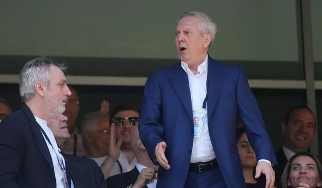 Aziz Yıldırım şaşkınlığı! Üyeler tezahüratlara başladı