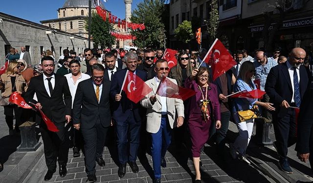 GastroAntep Kültür Yolu Festivali kortej yürüyüşüyle başladı