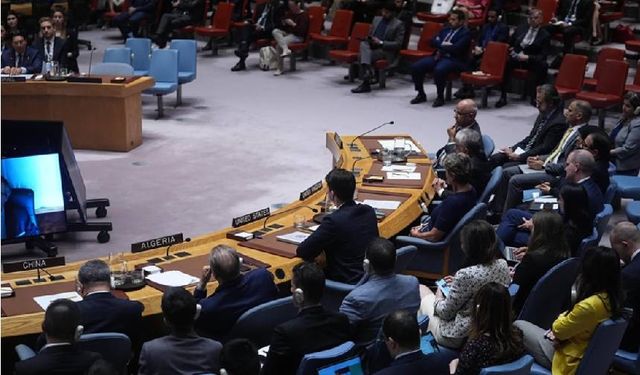 İran üzerindeki uluslararası baskı artıyor: BMGK yaptırımları kaldırmayı reddetti