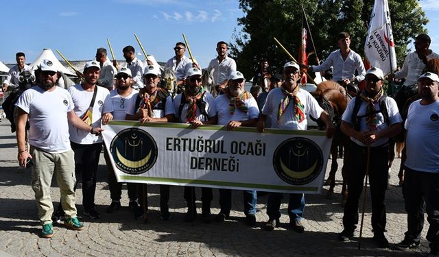 Kayı Boyu'nun göç yolculuğuna dikkati çekmek için 110 kilometre yürüdüler