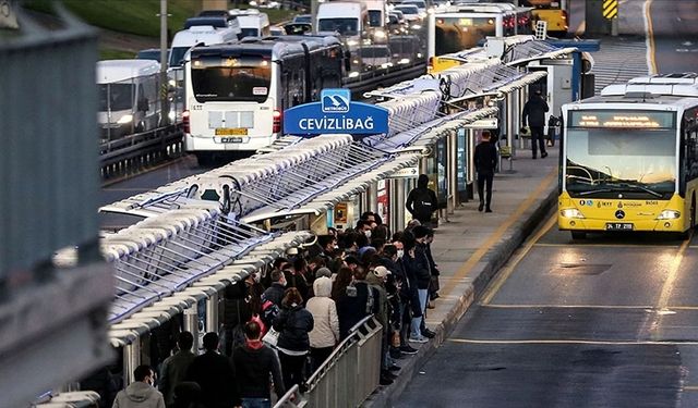 Velilere müjde: Pazartesi günü İSPARK ve toplu ulaşım bedava