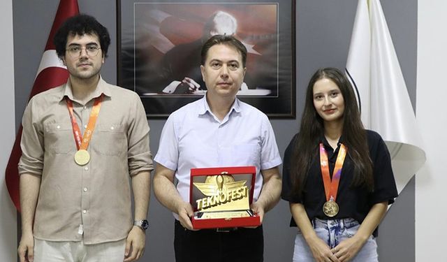 Genç mühendislerin Türkçe dil destekli yazılımı TEKNOFEST ödülü getirdi
