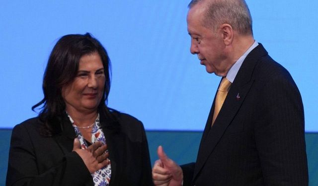 Özlem Çerçioğlu’nun rozet macerası ters tepti: Oylar buhar oldu!