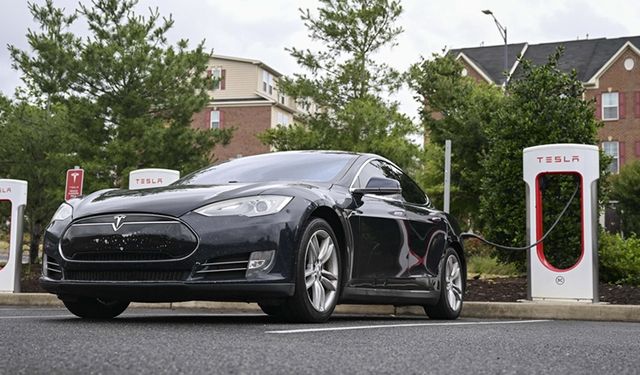 Tesla'nın otomobil teslimatları üçüncü çeyrekte arttı