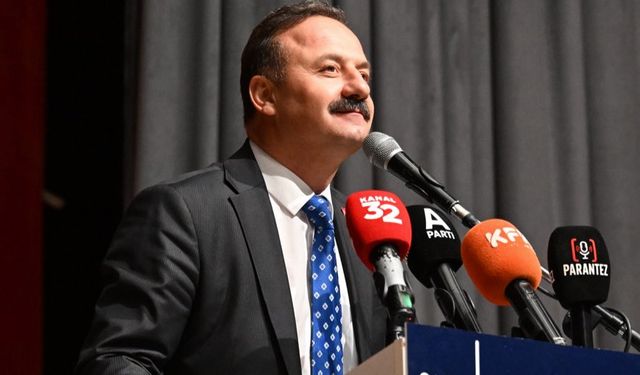 Yavuz Ağıralioğlu depreme yakalandı.. “Tayyip Bey aleyhine konuşunca böyle oluyor”