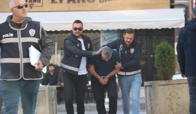 Çocuğunu tekmeleyen baba tutuklandı