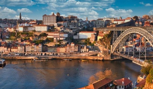 43 bin TL gelirin varsa Portekiz 'gel vatandaşım ol' diyor!