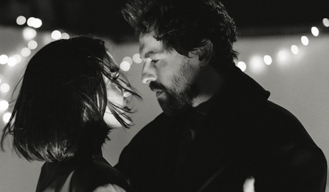 Hande Erçel ve Metin Akdülger'den olay kareler: İki Dünya Bir Dilek fırtına gibi geliyor