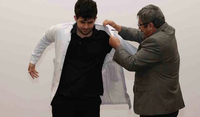 ALKÜ’lü Diş Hekimliği Fakültesi öğrencileri beyaz önlüklerini giydi