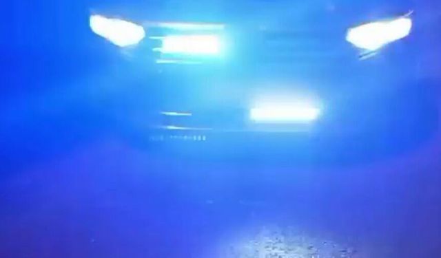 Çakarlı otomobil jandarmadan kaçamadı