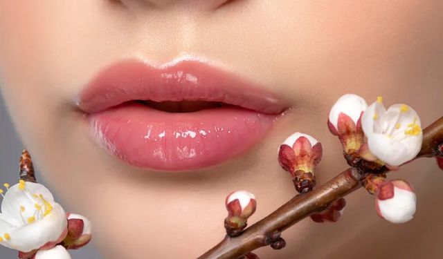 Pürüzsüz ve sağlıklı dudaklar için günlük bakım tüyoları