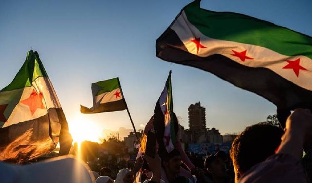 Suriye’de Esad rejiminin düşüşünün yıl dönümü coşkuyla kutlandı