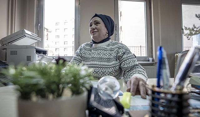 55 yaşında çalışma hayaline kavuştu, şimdi kendisi gibi engellilere rehberlik ediyor