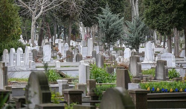 Kriz mezarlıkları da vurdu: İstanbul’da yüzde 200 zam talebi